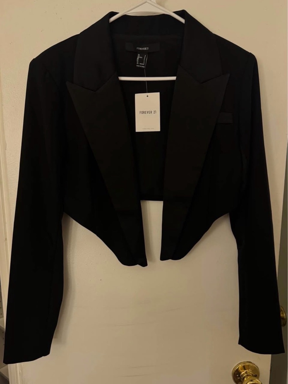 Forever 21 Black Cropped Blazer with Satin Lapels